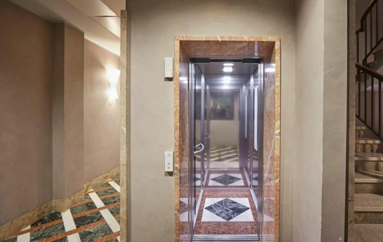 Palazzo Beltrade By Halldis Appartement *
